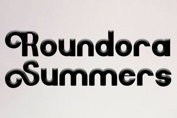 Roundora Summers: A Font with Built-in Sunshine